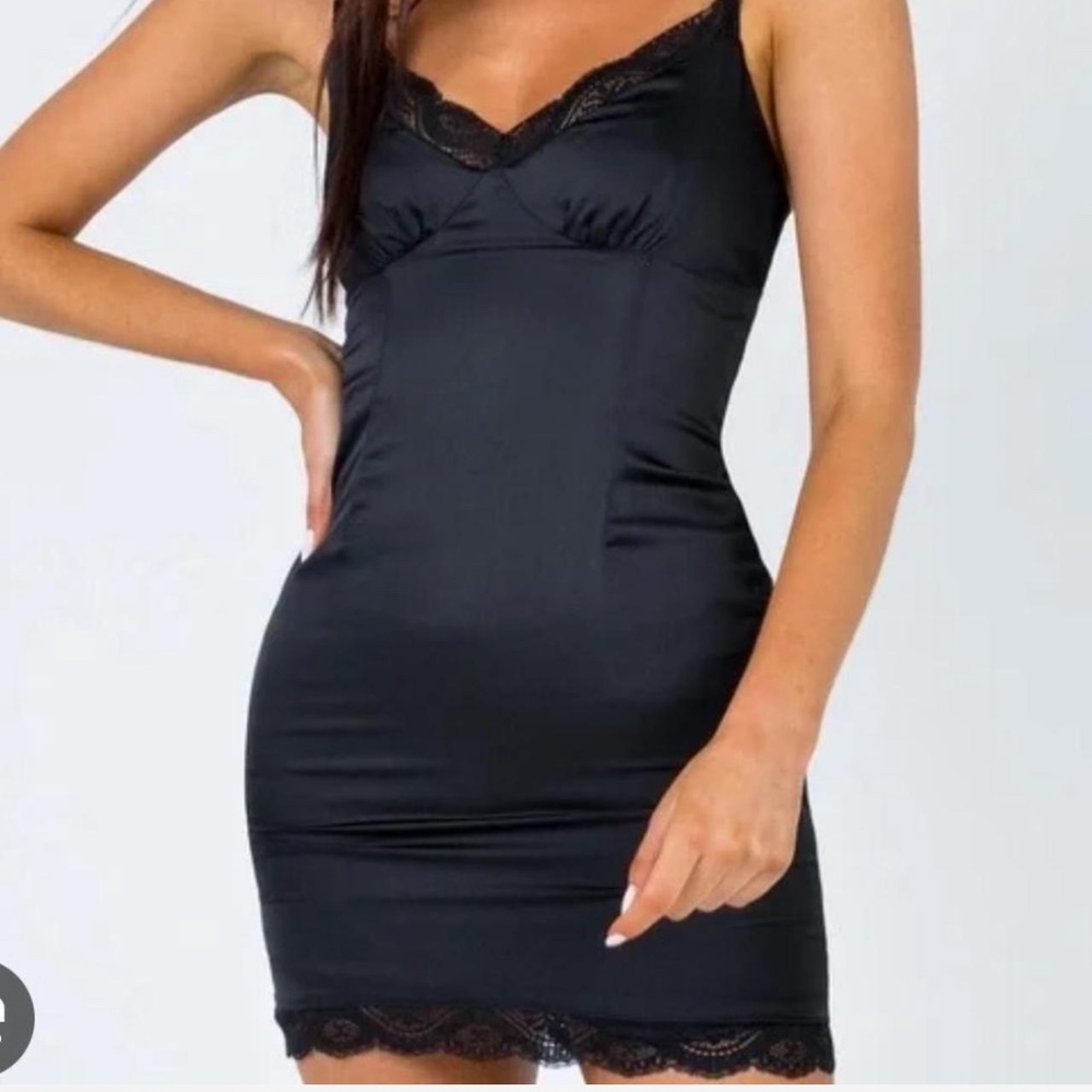 Mini lace dress